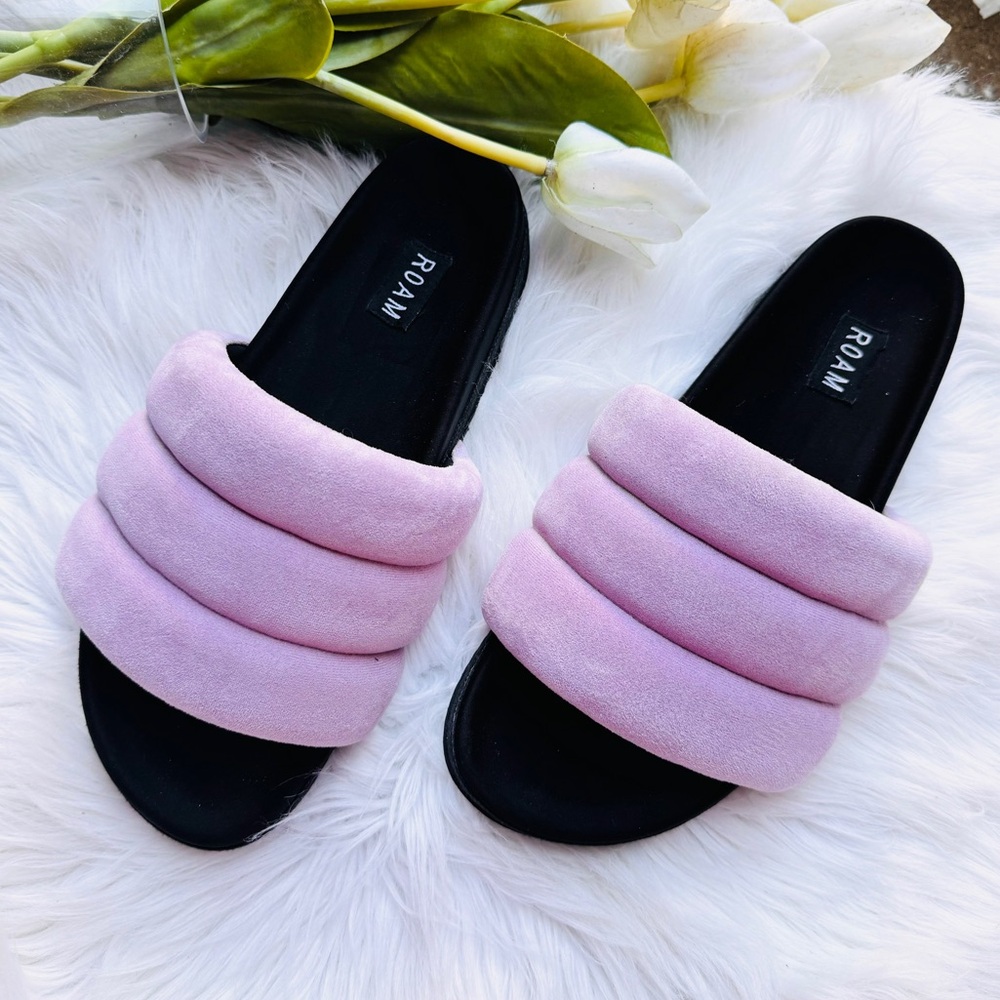 R0AM Lilac Suede Puffy Slides